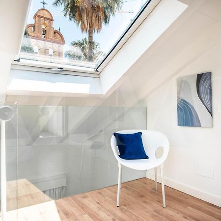 マラガLoft Duplex With Private Terrace - Historic Center By Remsアパートメント エクステリア 写真