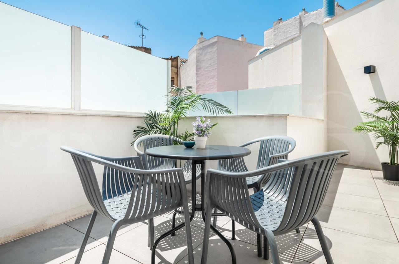 マラガLoft Duplex With Private Terrace - Historic Center By Remsアパートメント エクステリア 写真